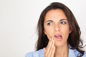 Как унять зубную боль при беременности?