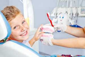 Следует ли лечить молочные зубы?