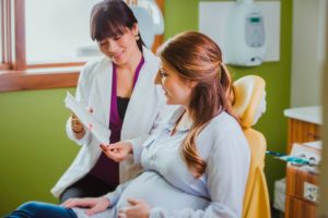 Про лечение зубов при беременности