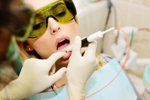 Показания и противопоказания в лазерной стоматологии