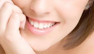 Как ухаживать за чувствительными зубами?