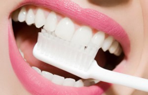 Как ухаживать за полостью рта после имплантации?