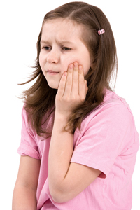 Как помочь ребенку при зубной боли?